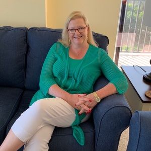 Meet your Posher, Jennifer